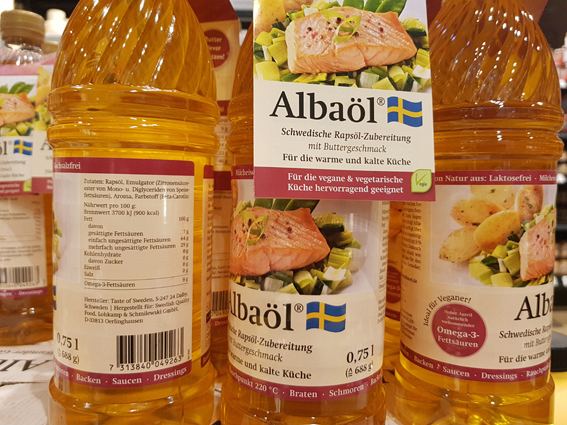 You are currently viewing Wer – bitte – braucht „Albaöl“, ein Rapsöl mit Buttergeschmack aus Schweden?