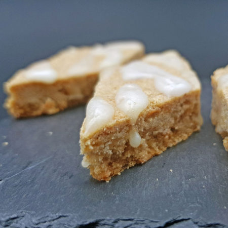 Apple-Spelt Bars with Granny Smith Icing