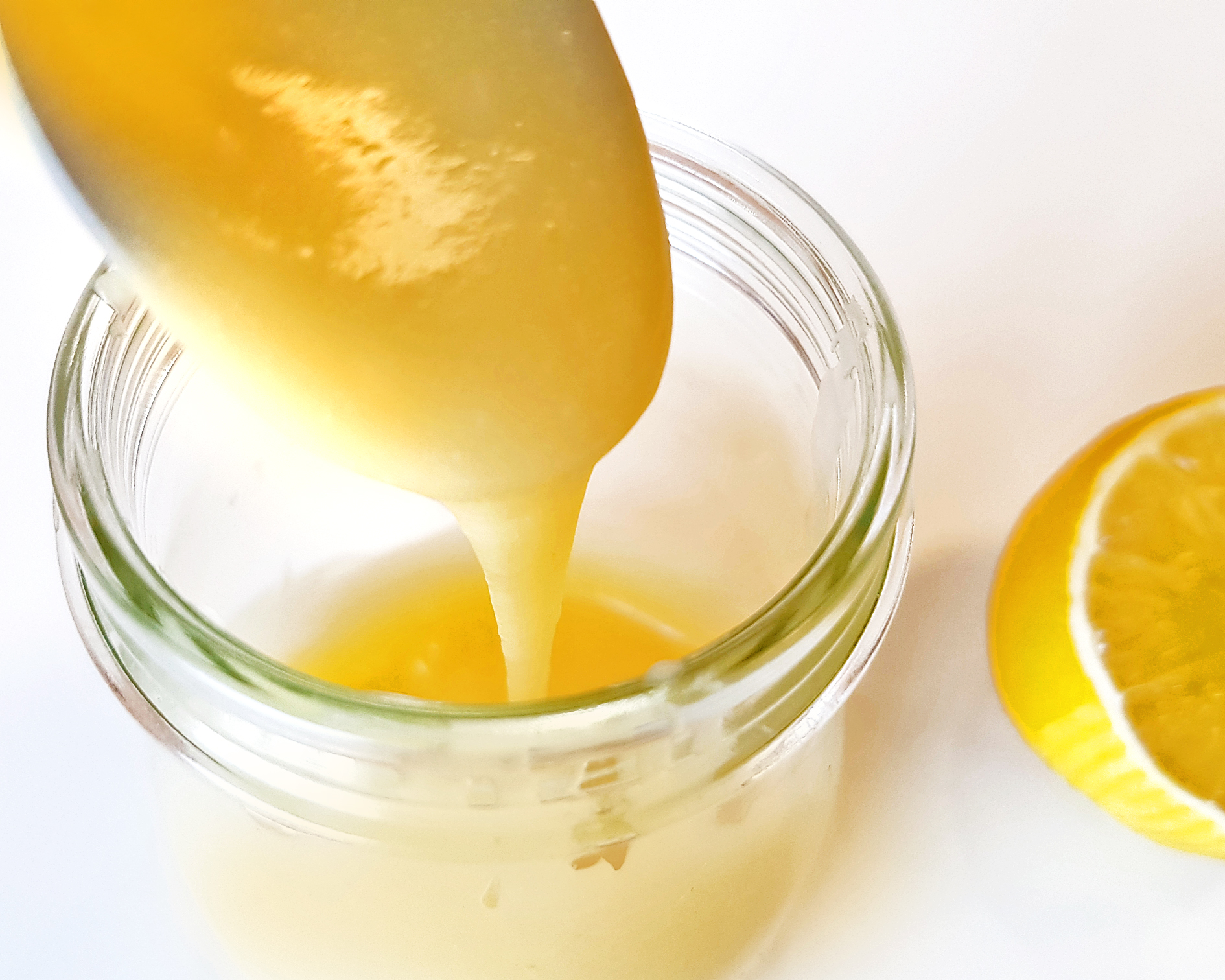 You are currently viewing Selbstgemachter Lemon Curd ohne Ei