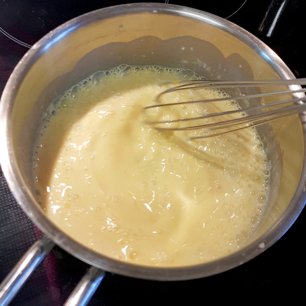 Ein einfaches Rezept für eine Vanille-Puddingcreme (Crème pâtissière ... Ein einfaches Rezept für eine Vanille-Puddingcreme (Crème pâtissière ...